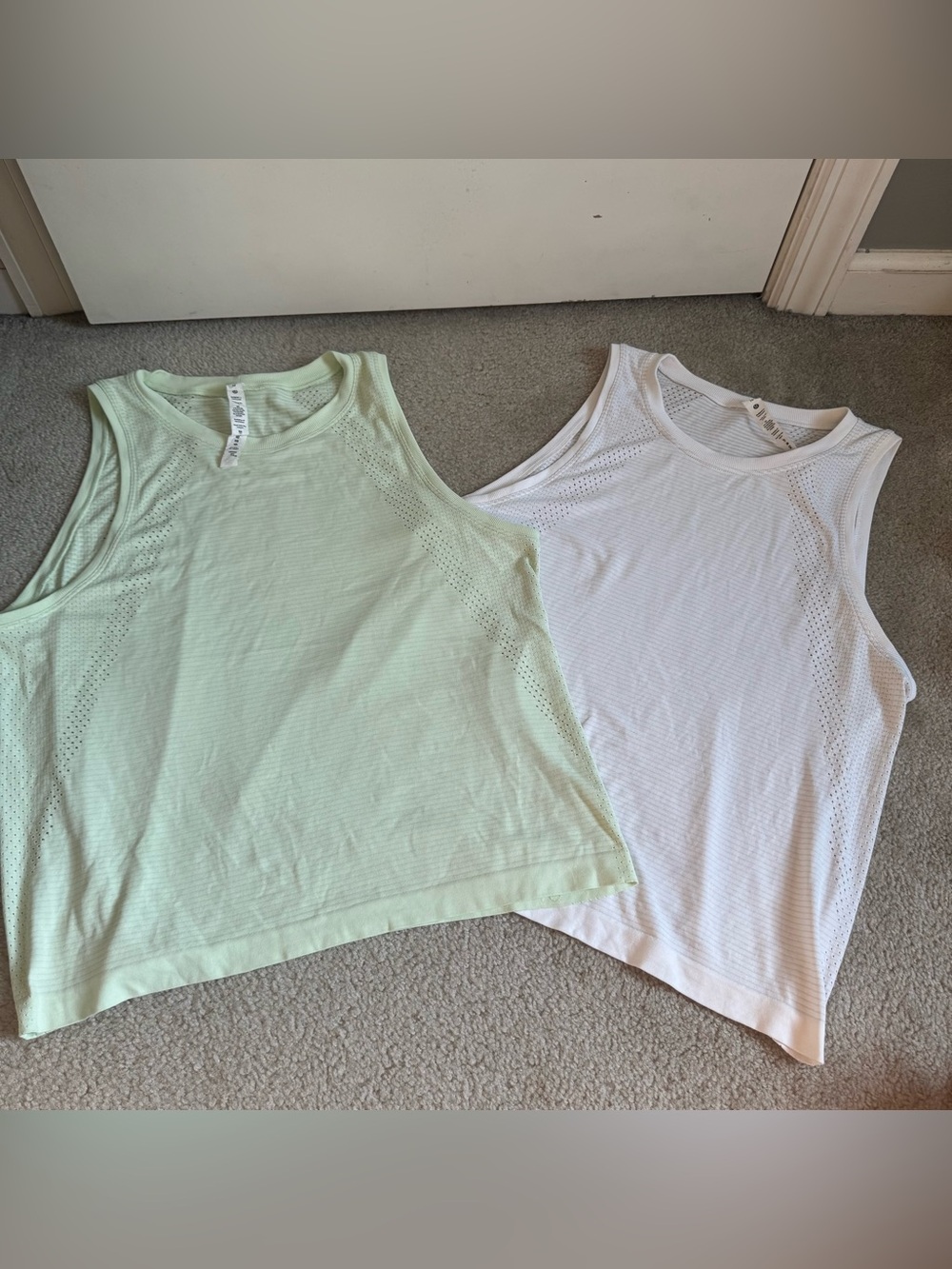 Lululemon Train to Be Tank Top Mint Green White Seamless Mesh Ventilated 10